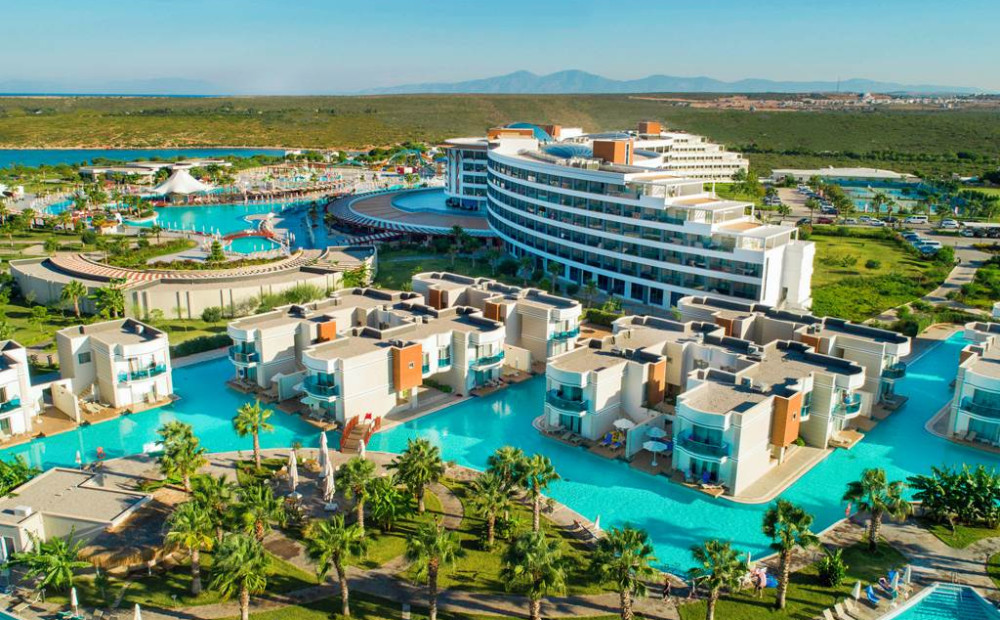 Aquasis Deluxe Resort  Spa