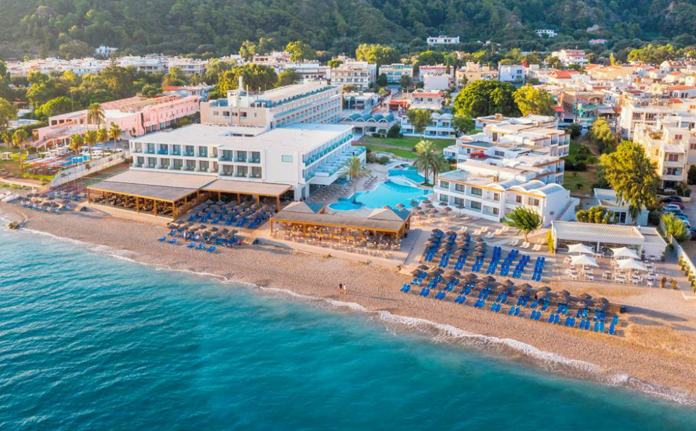 Avra Beach Hotel