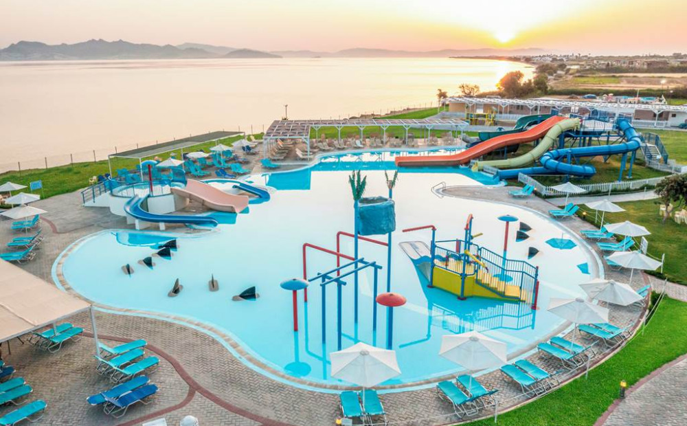 White Olive Marine Aquapark